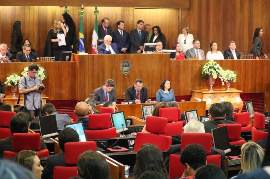 Themístocles Filho (MDB) e reeleito presidente da assembleia legislativa do Piauí