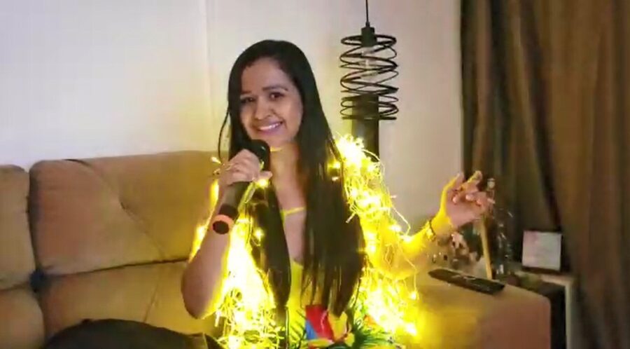 Cantora piauiense viraliza com paródia de clássico de Whitney Houston; "não vá chorar por macho nenhum"