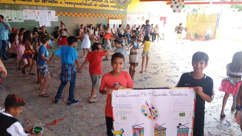 As crianças da Escola CELG caíram na folia de Carnaval