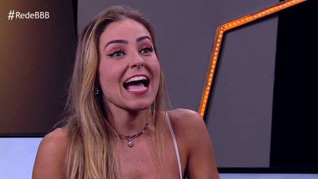 Ex-BBB Paula depõe após ser acusada de injúria por preconceito contra Rodrigo