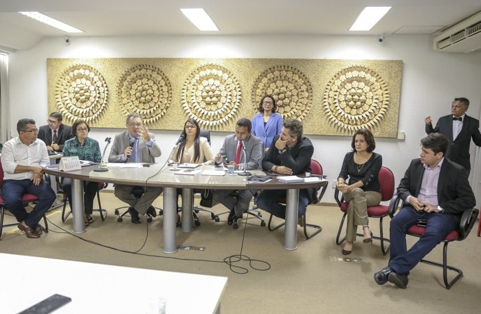 Audiência na Alepi discute demora no atendimento e regulação nos leitos do SUS no Piauí
