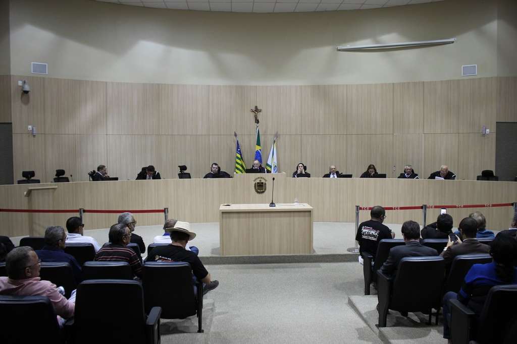 TCE-PI bloqueia contas de 14 prefeituras que não entregaram balanço financeiro de 2018