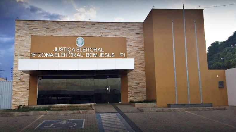 Eleitores já podem consultar locais de votação; saiba como acessar