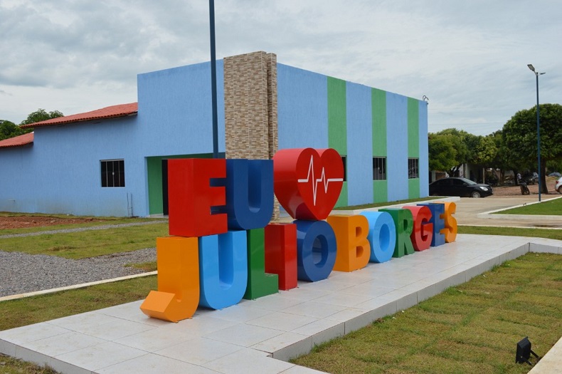 Prefeitura de Júlio Borges lança concurso com 56 vagas para rede de ensino