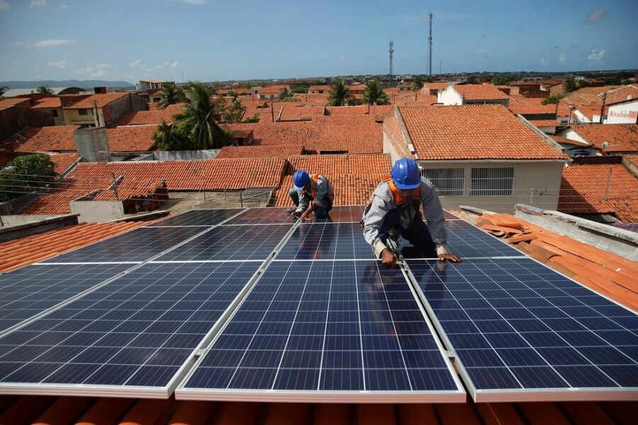 Equatorial começa a cobrança de tarifa de clientes com energia solar no Piauí