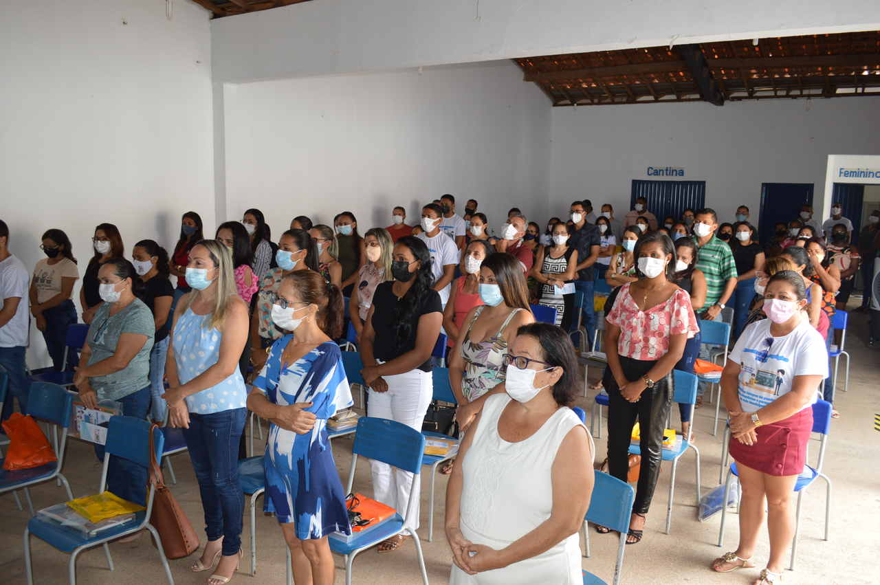 Prefeito de Palmeira do Piauí confirma reajuste de 15% no piso salarial dos professores municipais