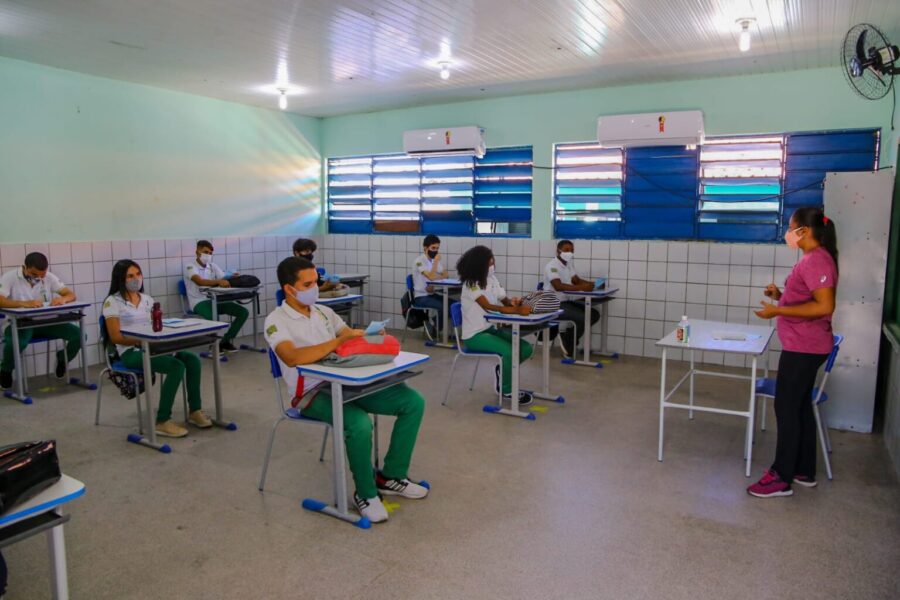 Seduc convoca mais 58 professores para atuar em escolas de 10 municípios do estado