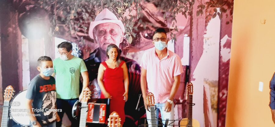 Secretário Fábio Novo inaugura "Casa de Cultura" de Avelino Lopes, Sul do PI