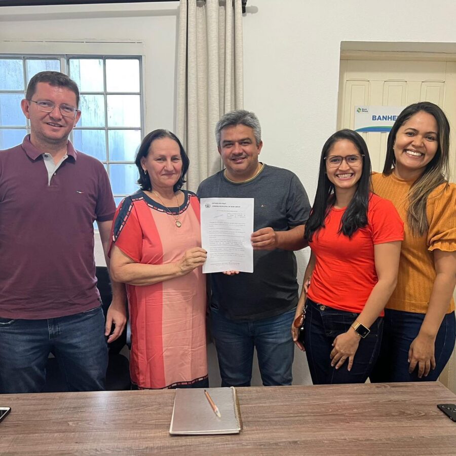 Nestor Elvas sanciona lei que beneficia portadores da Fibromialgia em Bom Jesus