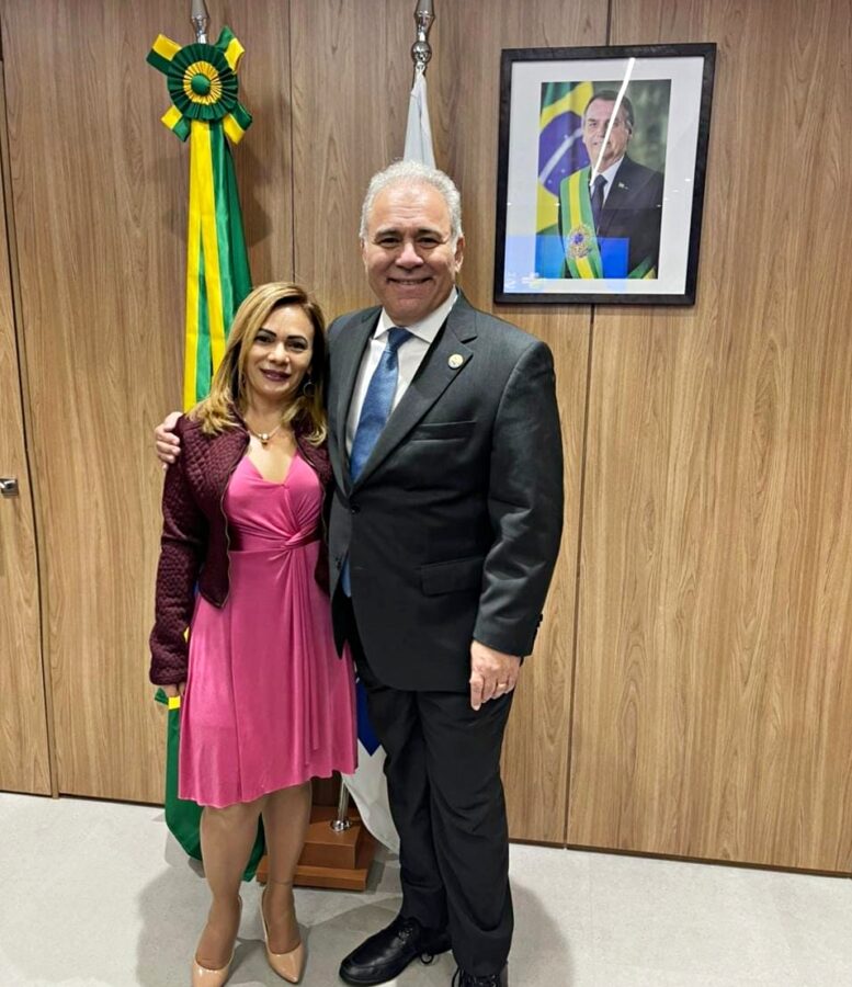 Secretária de Saúde de Santa Luz vai ao Ministério da Saúde regulizar implantação do SAMU