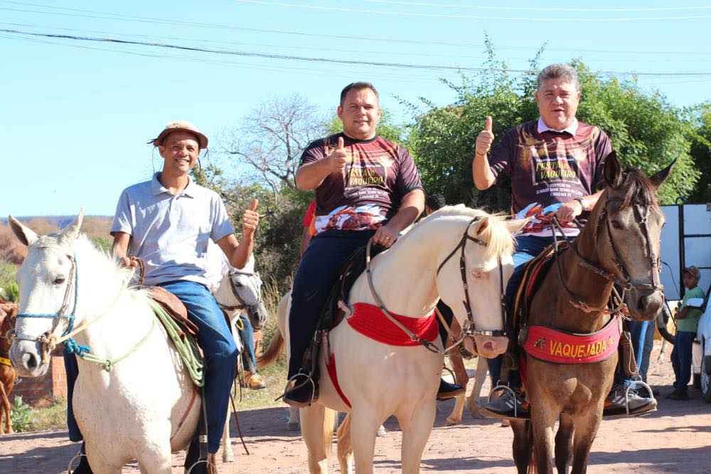 Prefeitura de Currais realiza Festa do Vaqueiro com Cavalgada e aboiadores