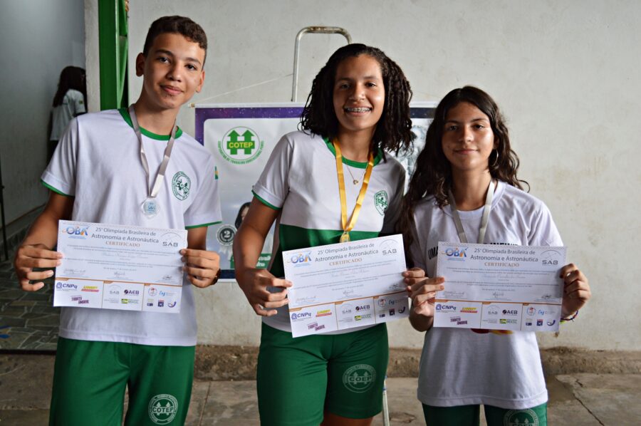 Escola Peniel realiza premiação das Olimpíadas Brasileiras de Astronomia e Astronáutica e Olimpíadas de Ciências