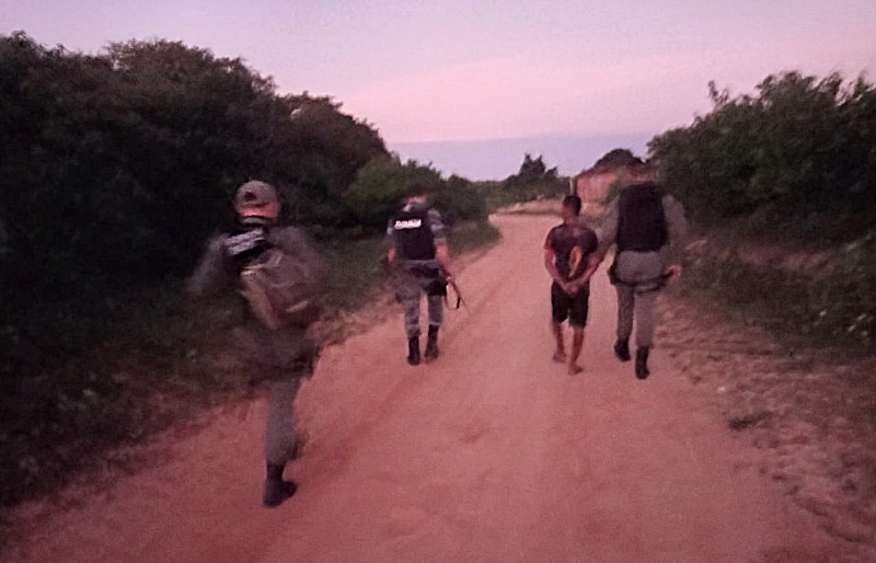 Após ameaçar familiares com arma de fogo, homem é preso na zona rural de Avelino Lopes
