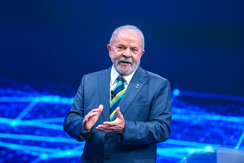 "Quem fizer errado será convidado a deixar o governo", diz Lula