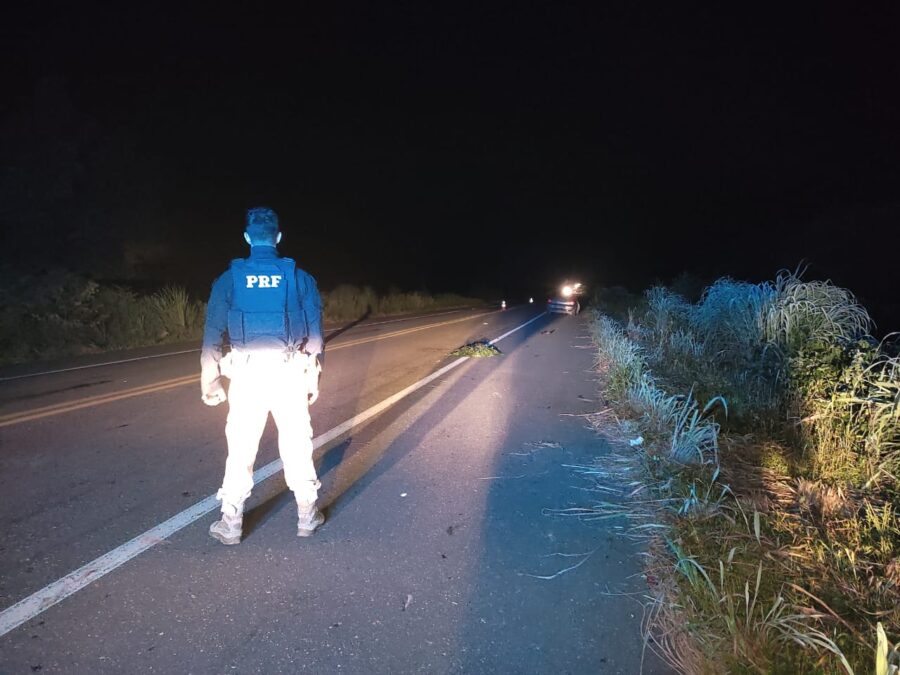 Idoso morre após colisão frontal entre moto e carro na BR-135 em Alvorada do Gurgueia