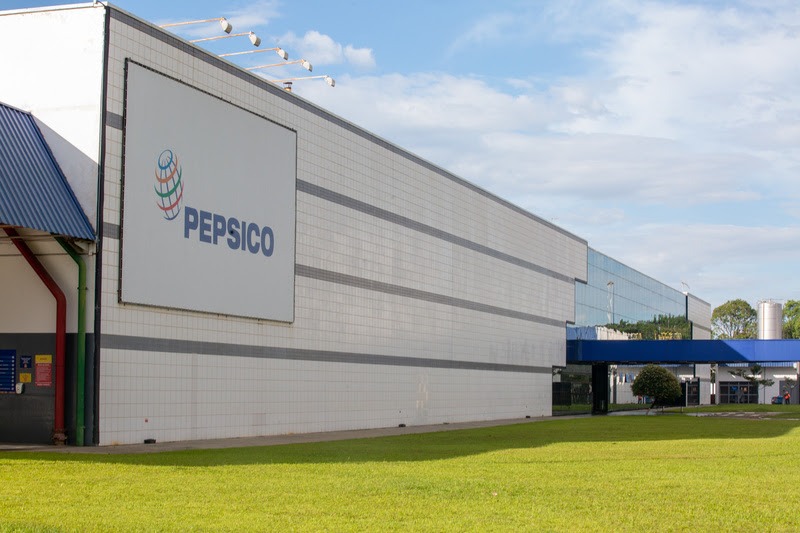 Empresa abre 50 vagas de estágio com cotas para mulheres e pessoas negras