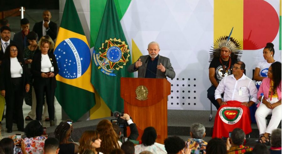 Presidente assina decreto que cria o Conselho de Participação Social