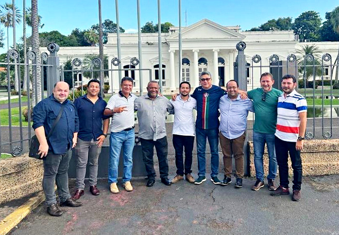 João da Cruz e presidente da Câmara estão em Teresina em busca de recursos para o município