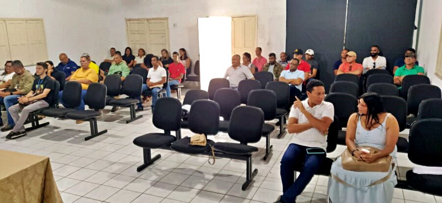 Cerimônia de lançamento do cadastro municipal de Guias e Condutores de Turismo em Bom Jesus-PI (Foto: Ponto X)