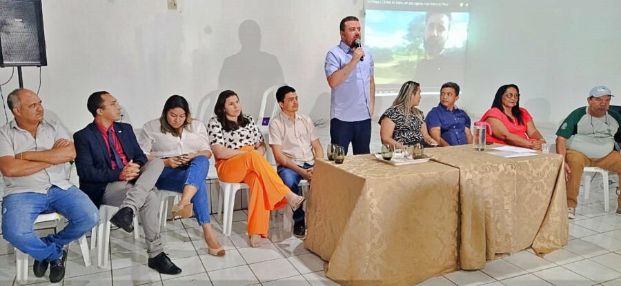 Cerimônia de lançamento do cadastro municipal de Guias e Condutores de Turismo em Bom Jesus-PI (Foto: Ponto X)