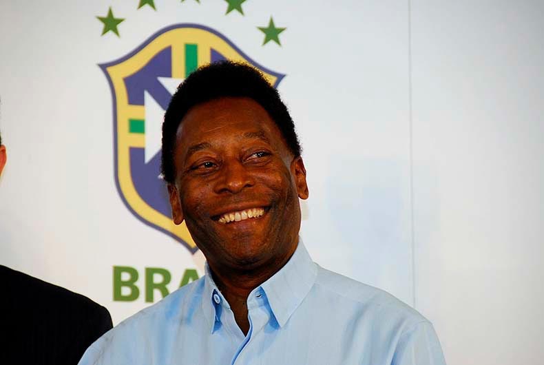 Pelé vira verbete em dicionário de língua portuguesa