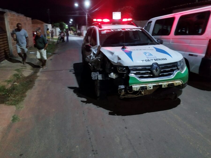 Viatura da PM bate em carro estacionado em Redenção do Gurgueia, vítima diz que policial estava com sinais de embriaguez