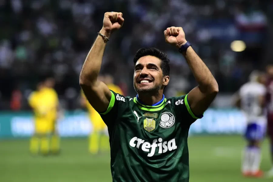 Abel diz ter recebido propostas e abre jogo sobre futuro no Palmeiras