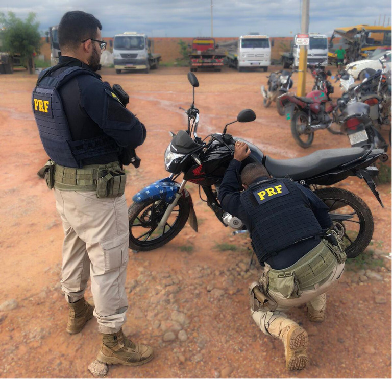 Bom Jesus: em menos de 10 horas, PRF recupera duas motocicletas adulteradas