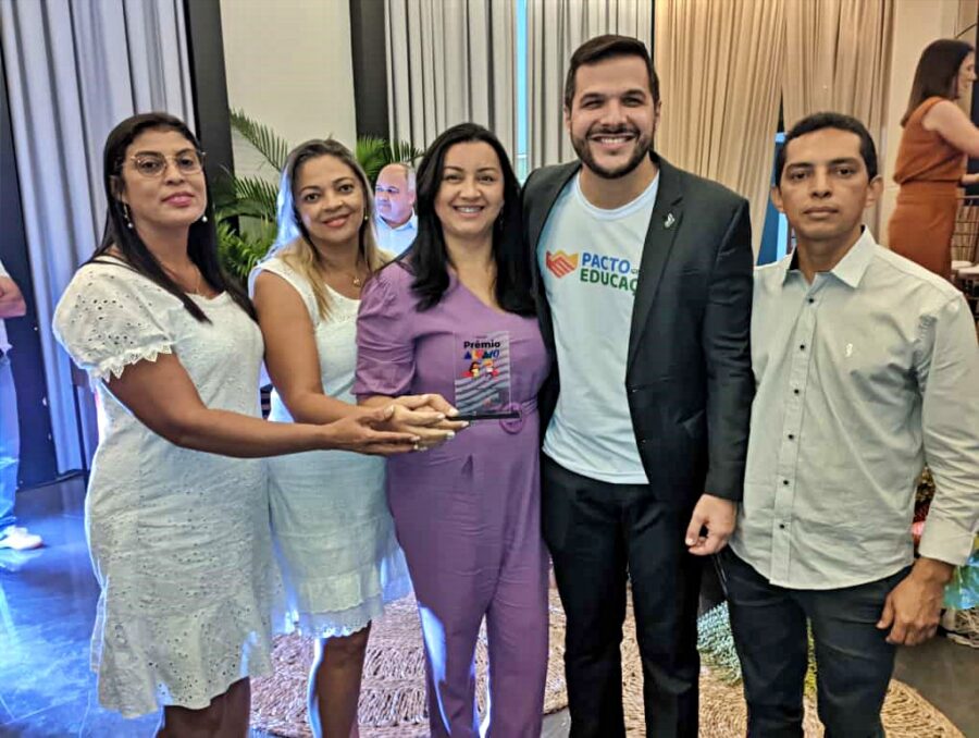 Educação de Currais recebe Prêmio Alfa-10 por desempenho na Alfabetização