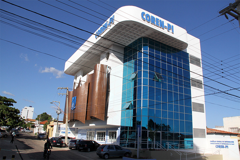Coren-PI comemora portaria que garante pagamento do piso da enfermagem; prefeitos dizem que valores são insuficientes