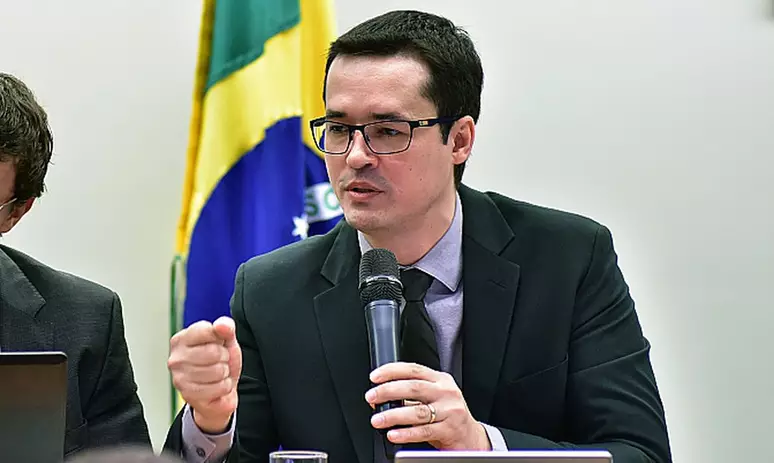 TSE cassa o mandato do deputado federal Deltan Dallagnol