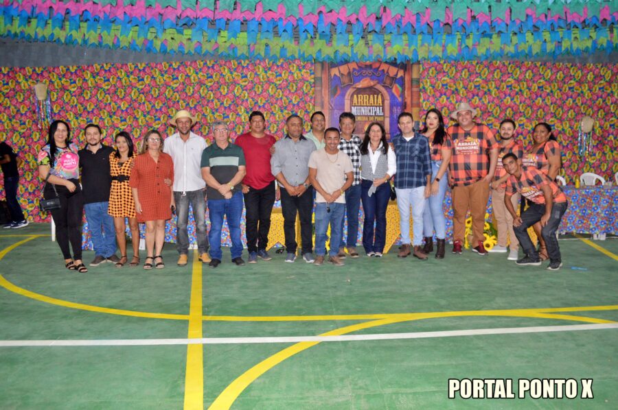 Prefeitura promove tradicional 'Arraiá Municipal' de Palmeira do Piauí; "homenagem a professora Natinha"