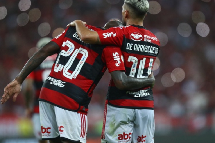 Flamengo perde de virada do Olímpia e está eliminado da Copa Libertadores