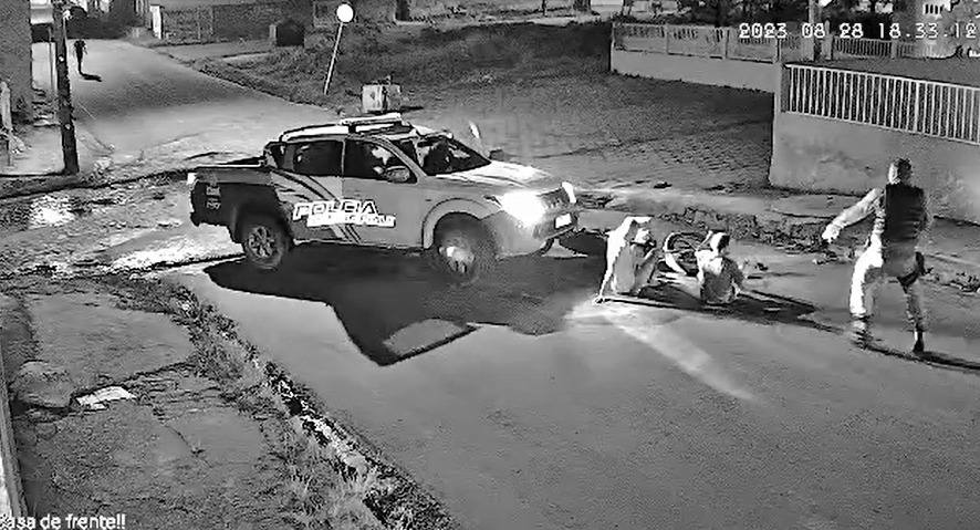 (Vídeo) Perseguição Policial termina em atropelamento em Bom Jesus