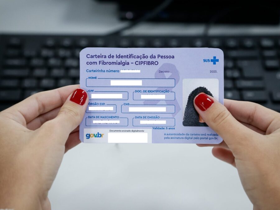 Governo sanciona lei que cria carteira de identificação de pessoas com fibromialgia no Piauí