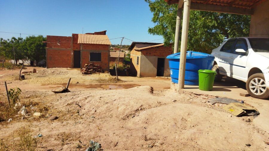 (Vídeo) Sem água há 20 dias, moradores do Bairro Chapadinha 2, em Bom Jesus cobram Agespisa