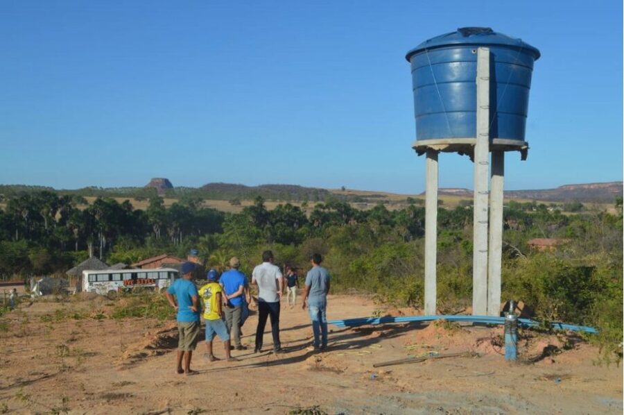 Prefeitura de Bom Jesus faz melhorias no abastecimento de água na "Vereda Seca"