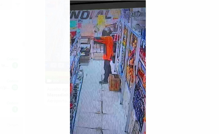 Criminosos armados invadem comércio e realizam assalto em Bom Jesus