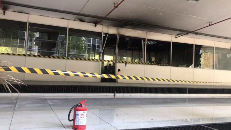 Princípio de incêndio antige prédio da Sesapi no Centro Administrativo em Teresina