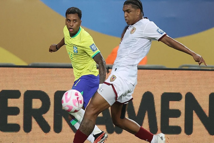 Brasil decepciona, Venezuela busca empate com golaço e impõe 1º tropeço da 'Era Diniz'
