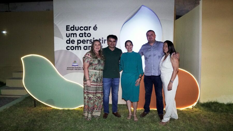 Prefeitura de Bom Jesus realiza homenagem aos Professores