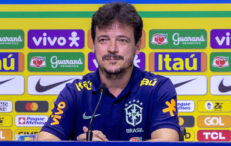 Diniz confirma quarteto ofensivo e faz elogios a Endrick: 'Pode virar jogador lendário'