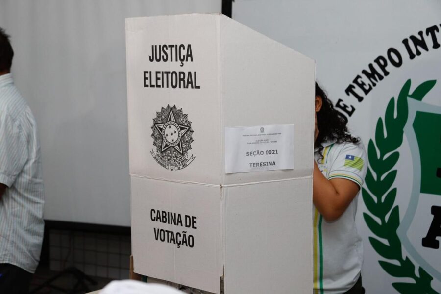 Alunos do Piauí disputam mandato na Assembleia Legislativa do Piauí