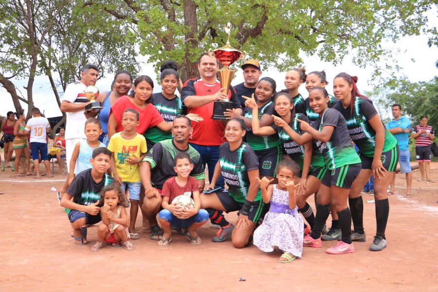 Currais coroa Campeões em eletrizantes finais de futebol Feminino e Masculino