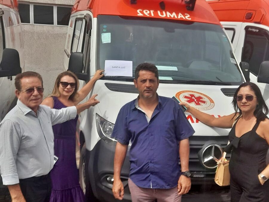Santa Luz recebe Ambulância para implantação da Base do SAMU