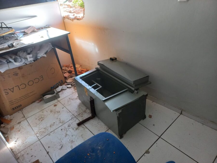 Bandidos assaltam cofre de Lotérica em São João da Fronteira