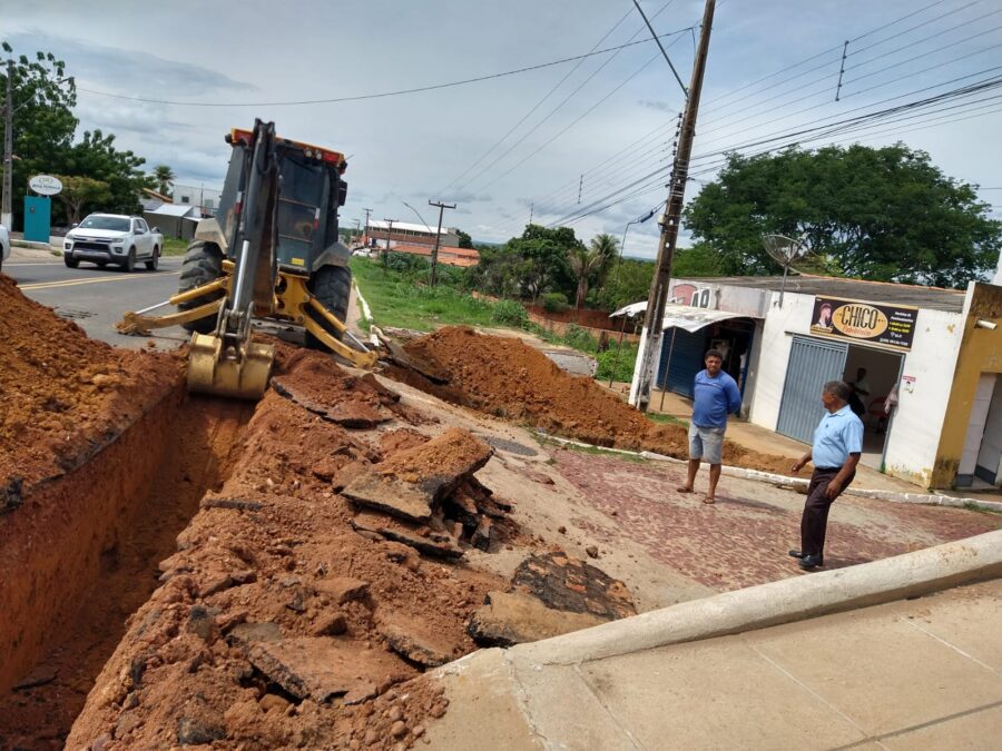 Cristino Castro enfrenta seis dias sem água potável; Agespisa esclarece problema