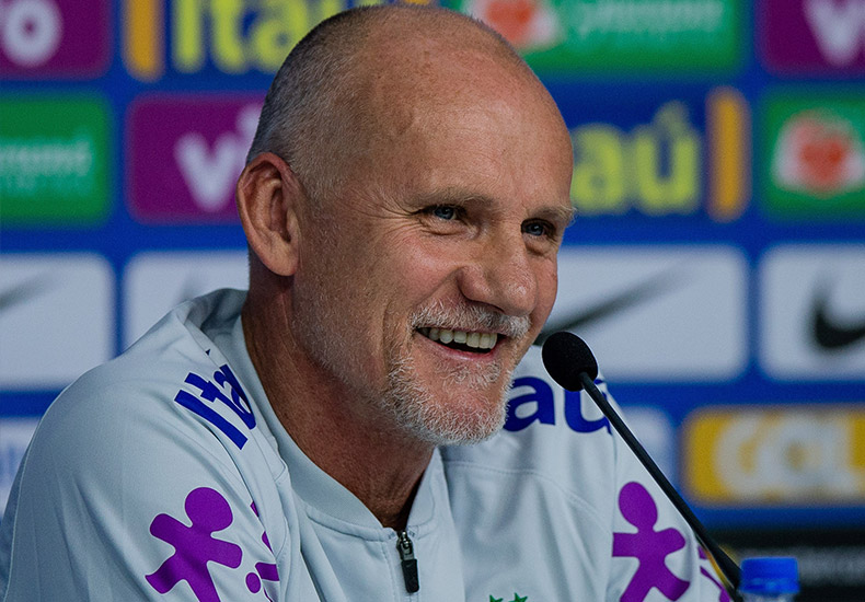 Taffarel anuncia retorno à seleção brasileira