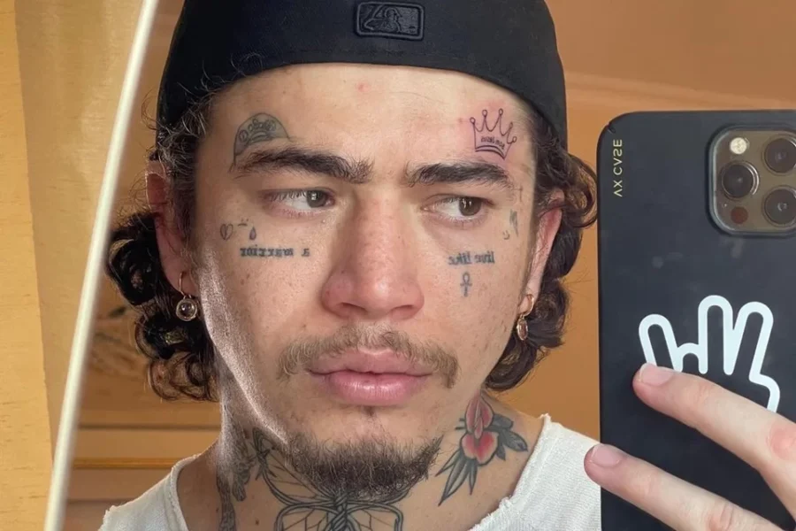 Whindersson Nunes anuncia retorno aos palcos após pausa na carreira de comediante