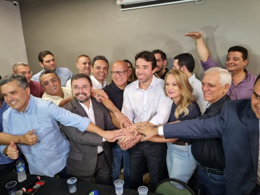 Marden Menezes deixa oposição e formaliza apoio a Rafael Fonteles e Fábio Novo